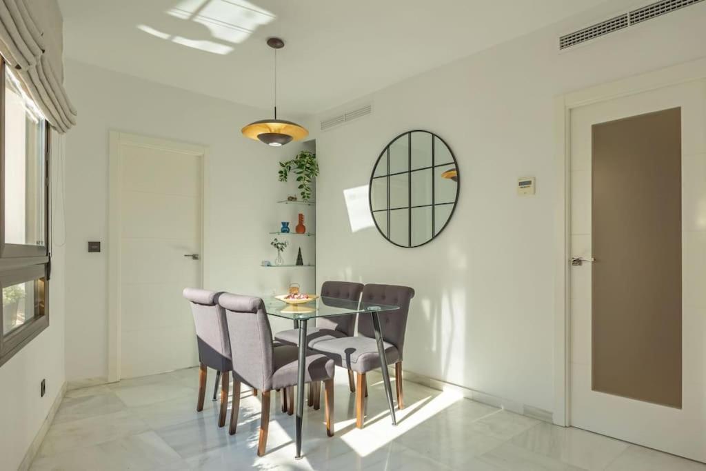 Rosario Central Suite Sevilla Exteriör bild