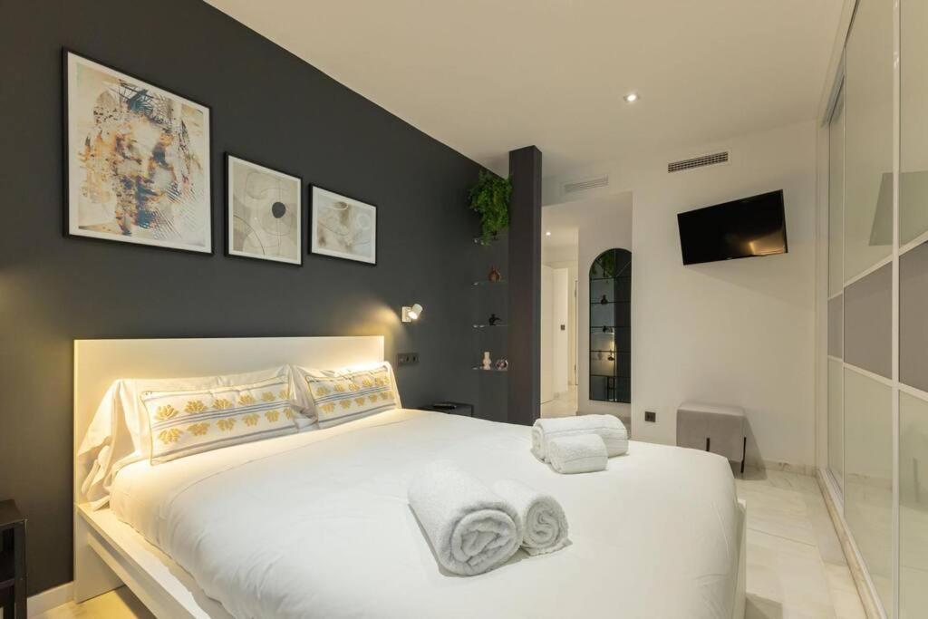 Rosario Central Suite Sevilla Exteriör bild