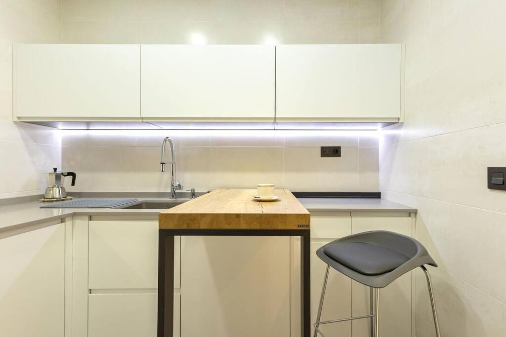 Rosario Central Suite Sevilla Exteriör bild